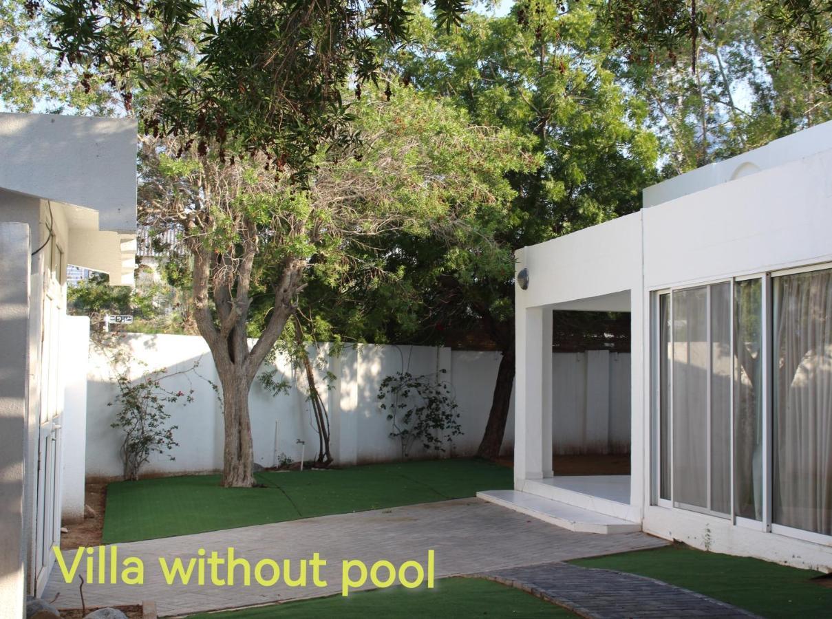 J5 Four Bedroom Villa Holiday Home In Al Wasl For Families Only Dubái Exterior foto
