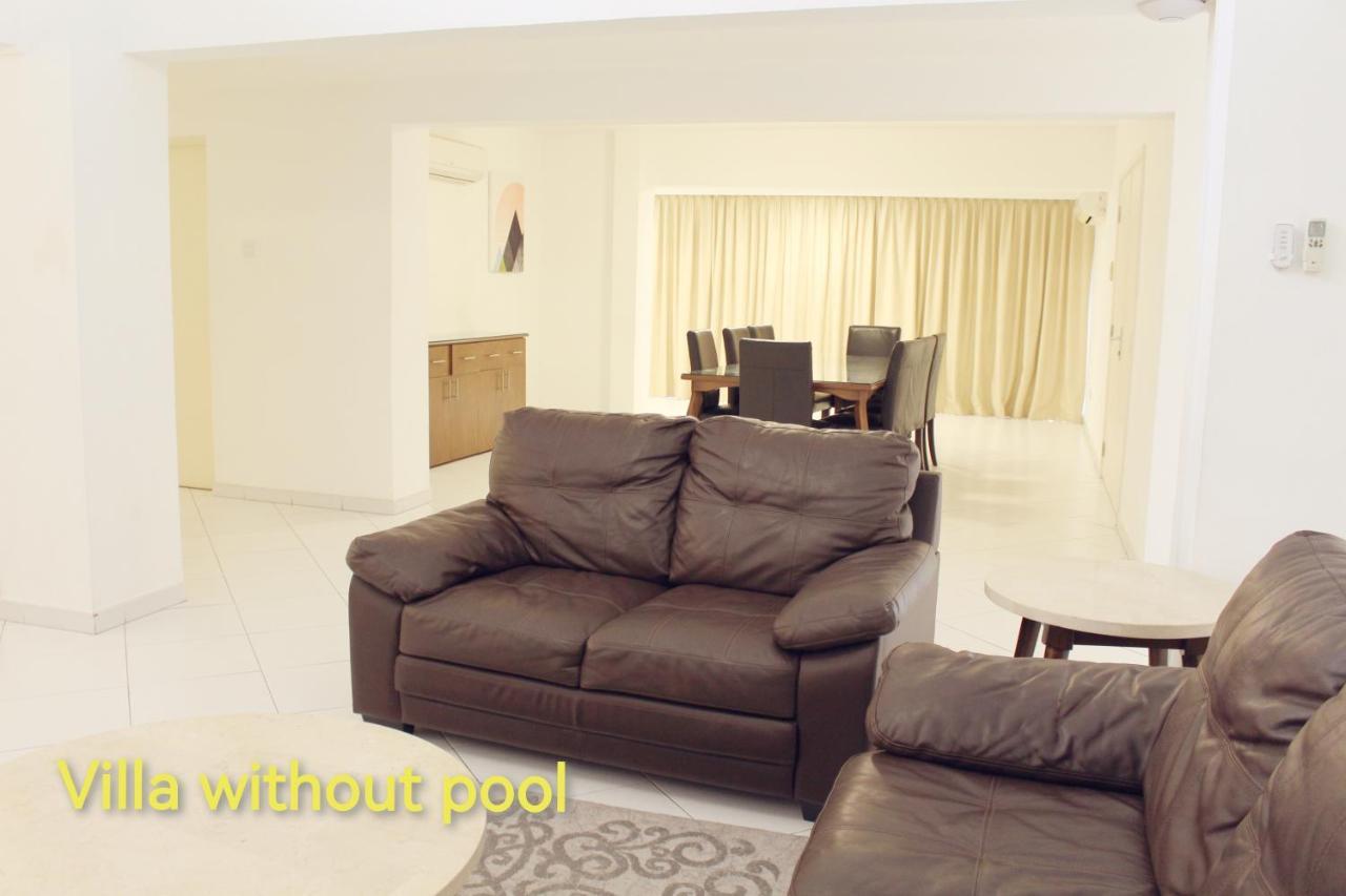 J5 Four Bedroom Villa Holiday Home In Al Wasl For Families Only Dubái Exterior foto